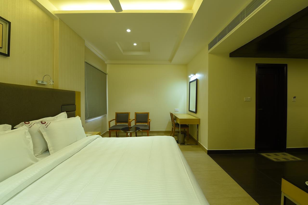 Mayas Kem Pride Hotel Tiruchirappalli Екстериор снимка